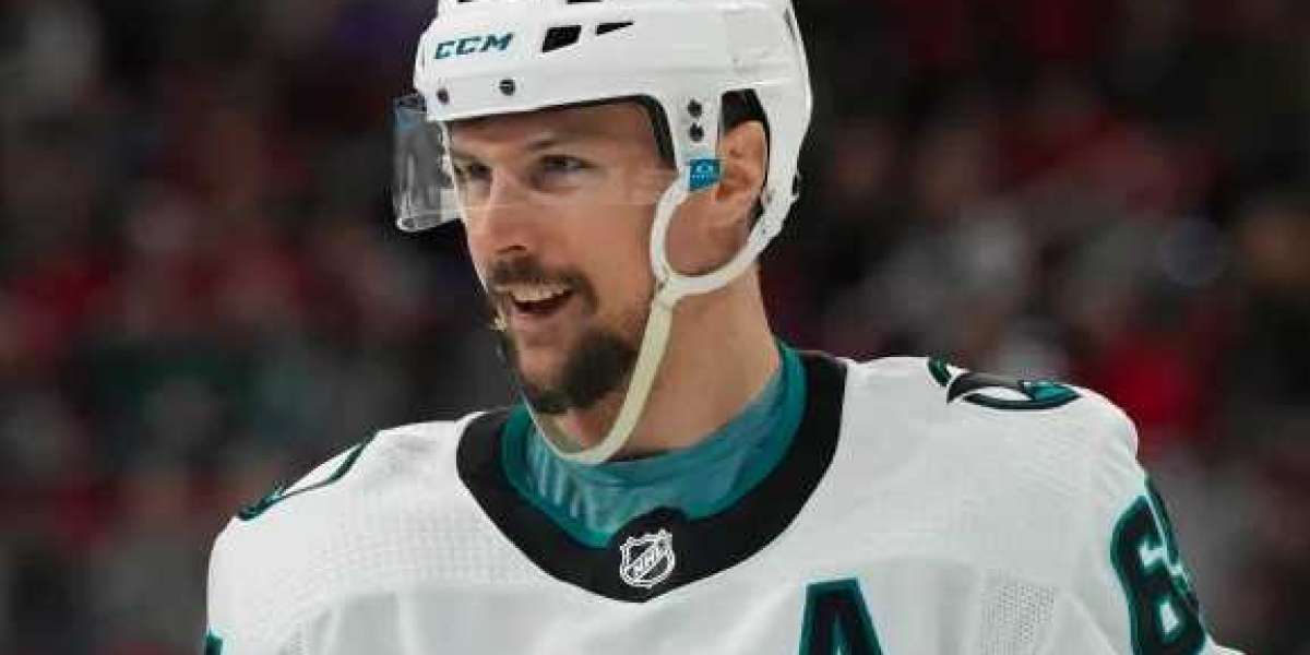 San Jose Sharks försvarare Erik Karlsson har utsetts till vinnare av 2022-23 års Norris Trophy